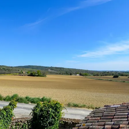 Awesome In Les Alès With 6 Bedrooms Hébergement de vacances Mejannes-les-Ales