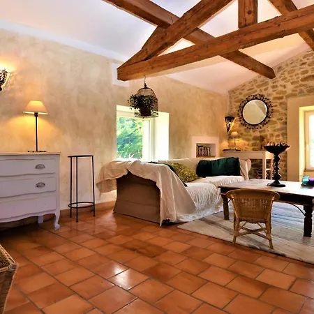 Awesome In Les Alès With 6 Bedrooms * Mejannes-les-Ales